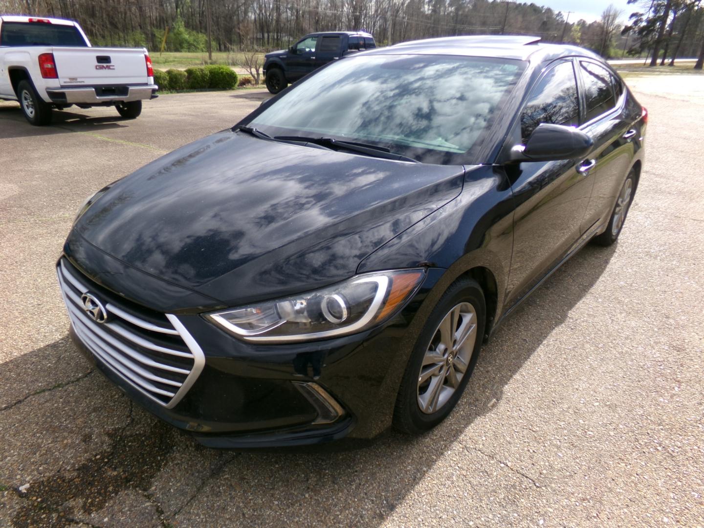 2018 Phantom Black Pearl /Gray Hyundai Elantra (5NPD84LF5JH) with an 2.0L engine, automatic transmission, located at 401 First NE, Bearden, AR, 71720, (870) 687-3414, 33.726528, -92.611519 - Photo#0